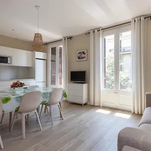 Apartamento Aparteasy - Family 4-bedroom, Barcelona