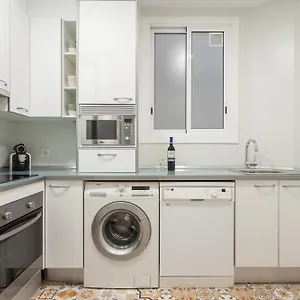Apartment Art House Fira